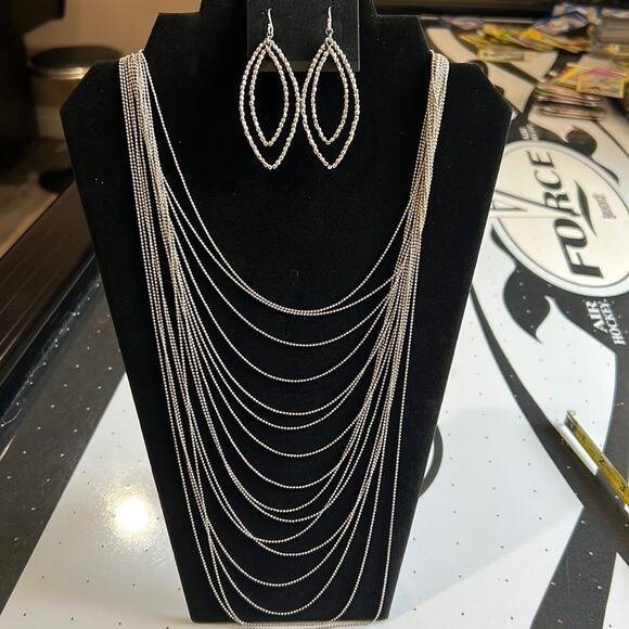 SILVER Necklace multi layers with dangly silver earrings, stylish and trendy - Picture 1 of 5